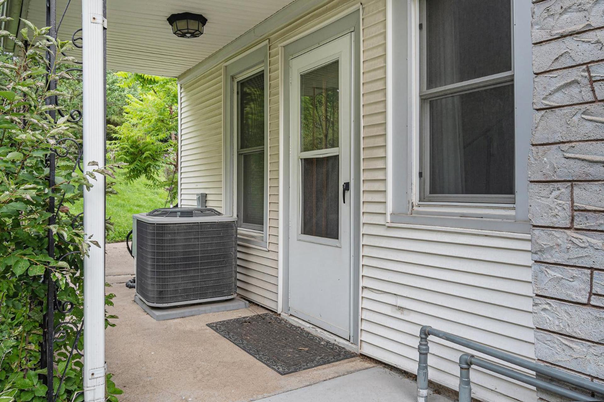 Holiday home Cozy Boho Retreat Blocks From Unmc Omaha