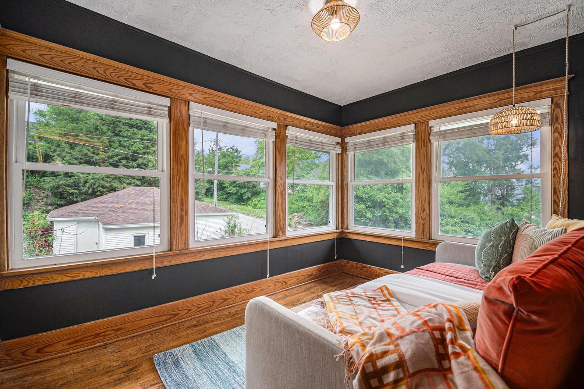 Cozy Boho Retreat Blocks From Unmc Holiday home *