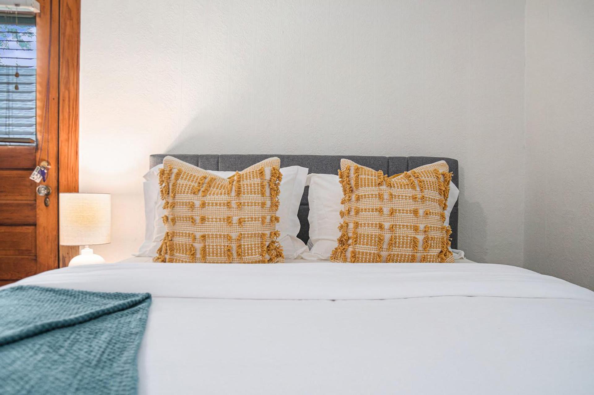 Cozy Boho Retreat Blocks From Unmc * Omaha